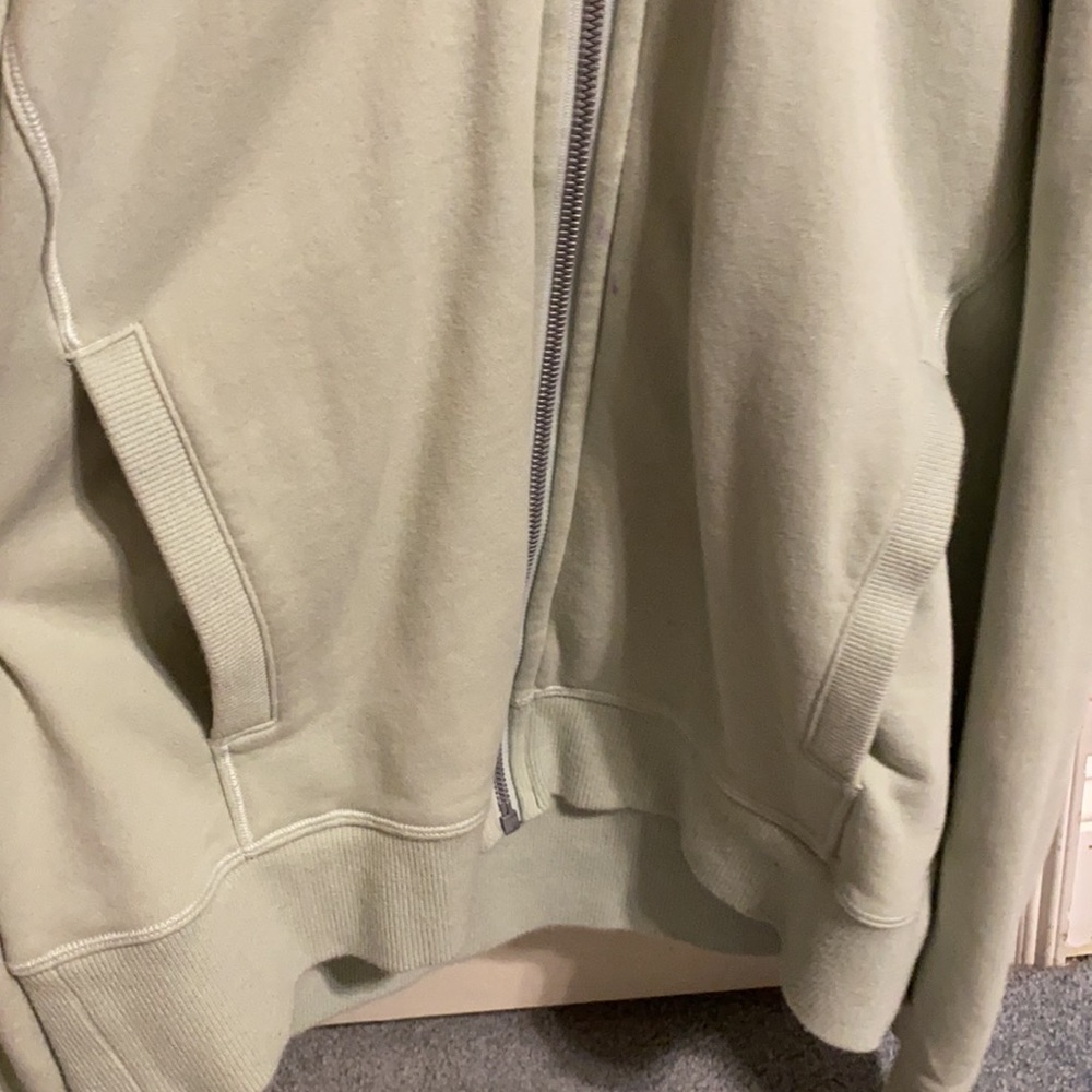Green Lululemon Jacket - image 4